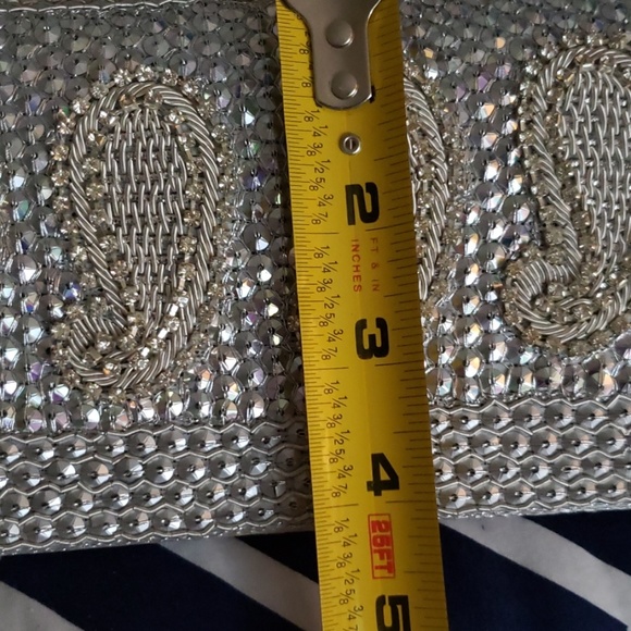 NWT Embroidered Clutch - Picture 8 of 8